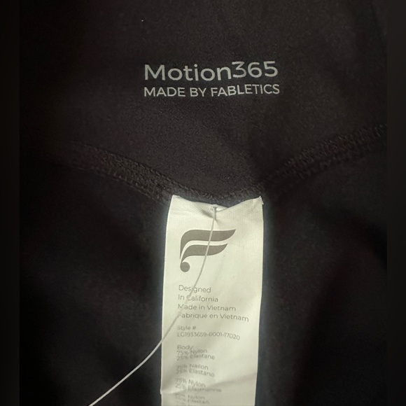 NWT Fabletics Trinity Mid-Rise Pocket 7/8 Leggings XS - Picture 7 of 10